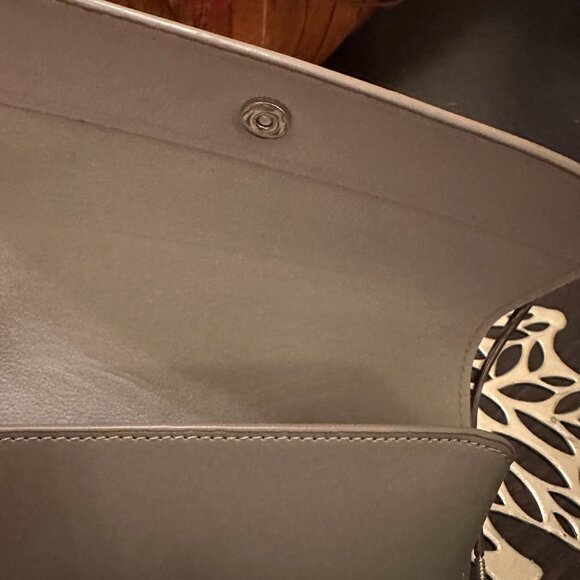 Giorgio Armani Women's Authentic Brown Gold Olive Gradient Sunglasses & Case - Picture 11 of 15